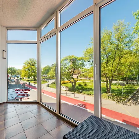 Rentplanet - Morska Apartment Kolobrzeg